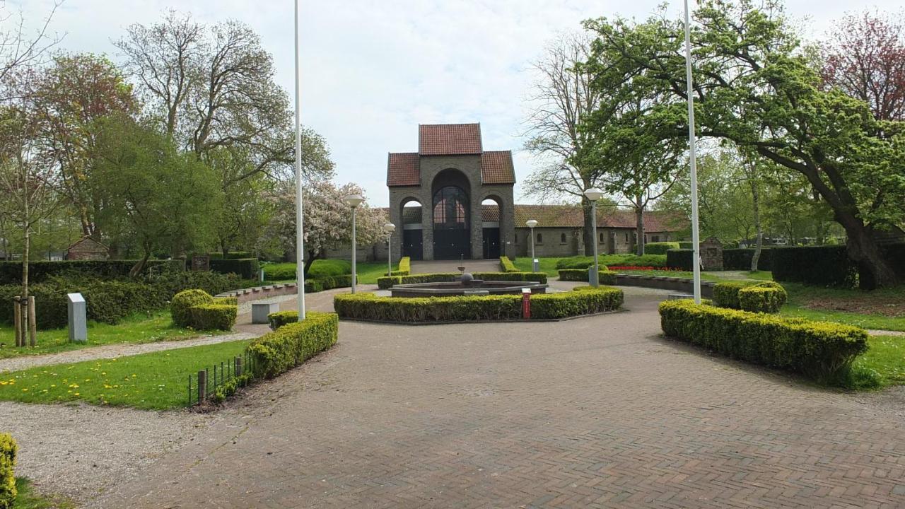 B&B Ferdivedaasje Dokkum Exterior photo